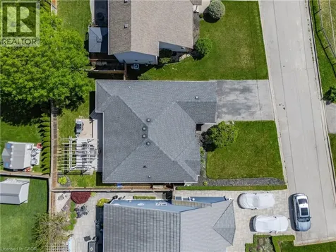 1052 Vansickle Road North St. Catharines ON L2S 2X3