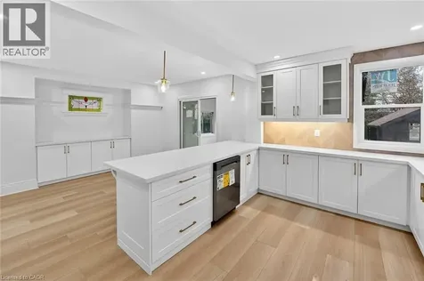 101 Houghton Avenue South Hamilton ON L8K 2M9