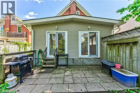 22 Herlan Avenue Kitchener ON N2G 4K3