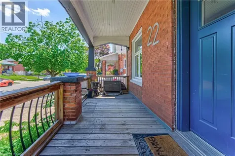 22 Herlan Avenue Kitchener ON N2G 4K3