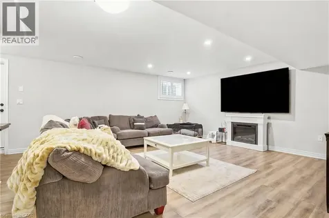 334 Viger Drive Welland ON L3B 0E2