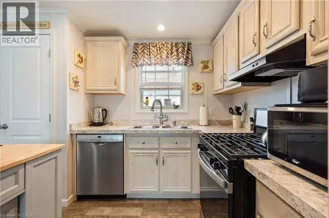 22 Copper Beech Drive Nanticoke ON N0A 1L0