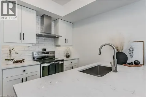 39 Lomond Lane Kitchener ON N2R 0R4