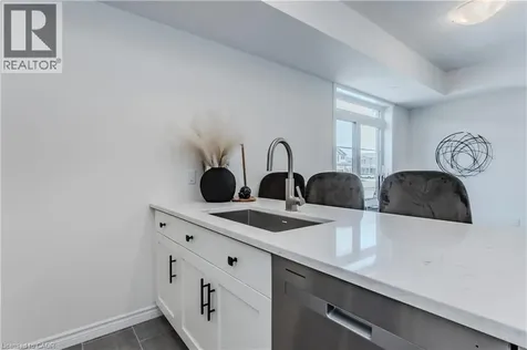 39 Lomond Lane Kitchener ON N2R 0R4