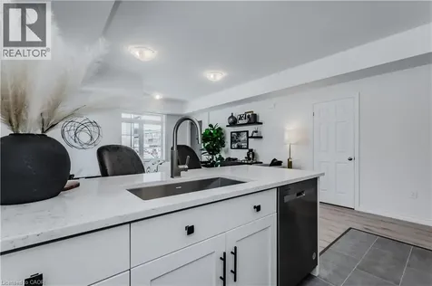 39 Lomond Lane Kitchener ON N2R 0R4