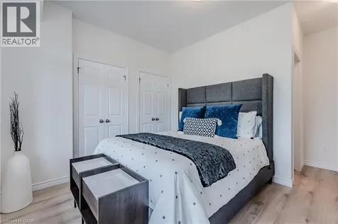 39 Lomond Lane Kitchener ON N2R 0R4