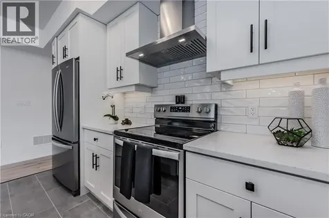 39 Lomond Lane Kitchener ON N2R 0R4