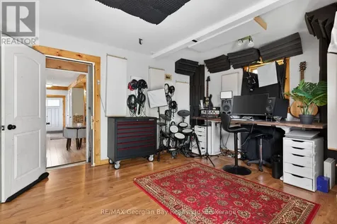 14 Centre Street Penetanguishene ON L9M 1P1