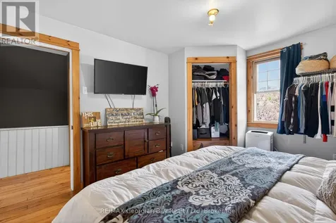 14 Centre Street Penetanguishene ON L9M 1P1