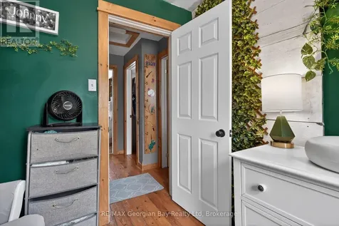 14 Centre Street Penetanguishene ON L9M 1P1