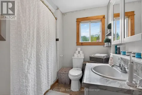 14 Centre Street Penetanguishene ON L9M 1P1