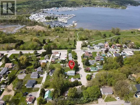 14 Centre Street Penetanguishene ON L9M 1P1