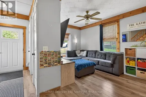 14 Centre Street Penetanguishene ON L9M 1P1