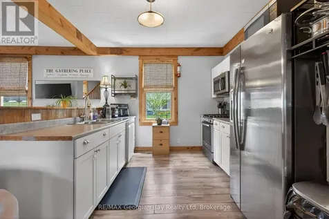 14 Centre Street Penetanguishene ON L9M 1P1