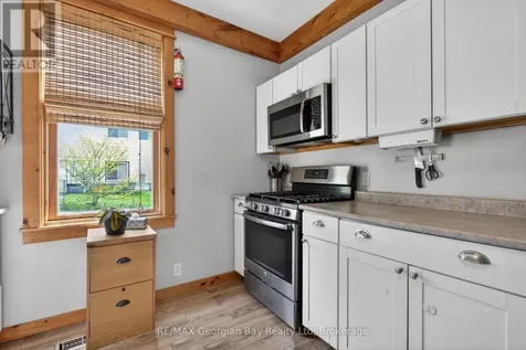 14 Centre Street Penetanguishene ON L9M 1P1