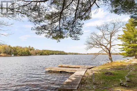 2910 Maclean Lake North Shore Road Severn ON L0K 1E0