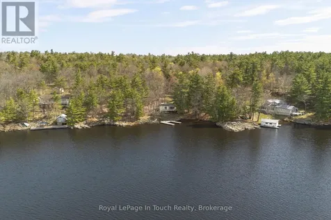 2910 Maclean Lake North Shore Road Severn ON L0K 1E0