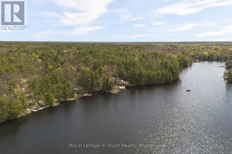 2910 Maclean Lake North Shore Road Severn ON L0K 1E0