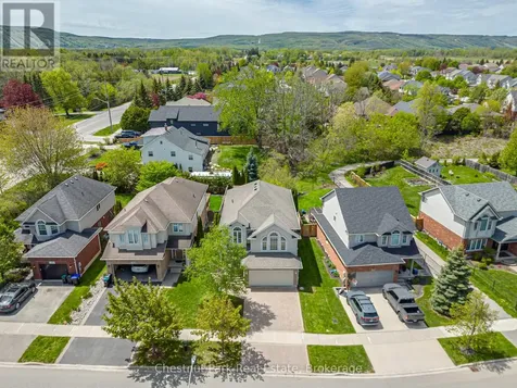 6 Alyssa Drive Collingwood ON L9Y 5K8