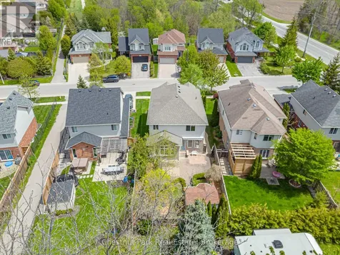 6 Alyssa Drive Collingwood ON L9Y 5K8