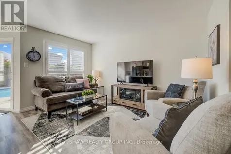 35 Hawkins Drive Cambridge ON N1T 1Z7