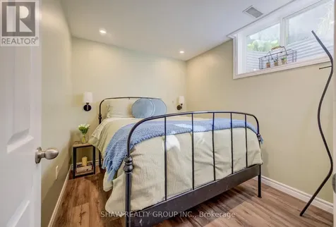 35 Hawkins Drive Cambridge ON N1T 1Z7