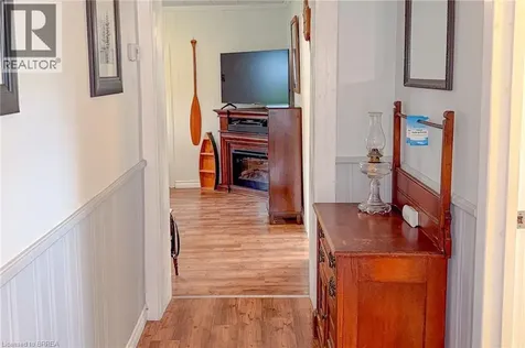 12 Spencer Street Paris ON N3L 1W4