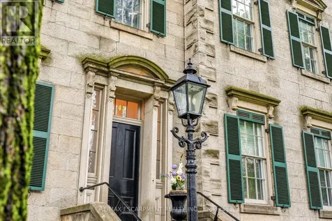 41 Duke Street Hamilton (durand) ON L8P 1X2