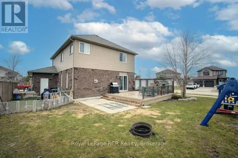 11 Green Street Mapleton ON N0G 1P0