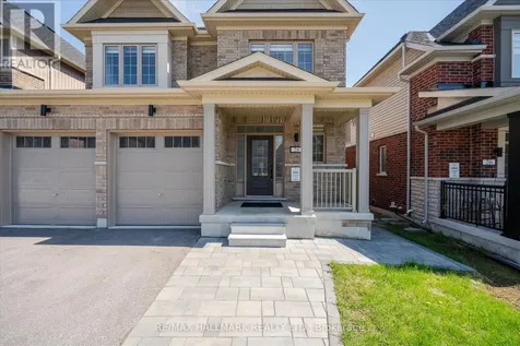 28 Copperhill Heights Barrie ON L9J 0L1