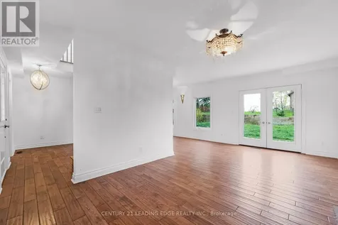 34 Mitchell Avenue Whitchurch-stouffville ON L4A 2X9