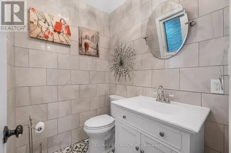 34 Mitchell Avenue Whitchurch-stouffville ON L4A 2X9