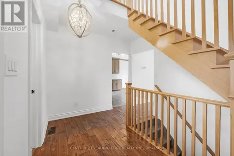 34 Mitchell Avenue Whitchurch-stouffville ON L4A 2X9
