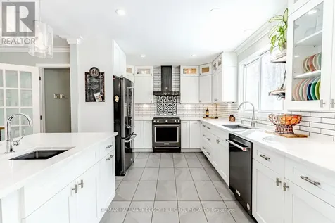 3822 West Street Innisfil ON L9S 2L8