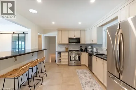272 Alma Lane Ancaster ON L9G 2T5