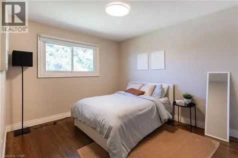 272 Alma Lane Ancaster ON L9G 2T5