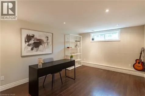 272 Alma Lane Ancaster ON L9G 2T5