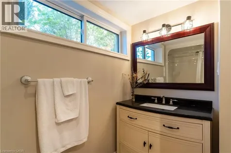 272 Alma Lane Ancaster ON L9G 2T5