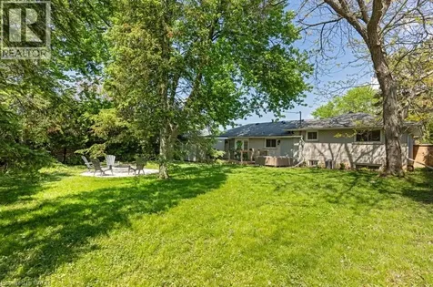272 Alma Lane Ancaster ON L9G 2T5