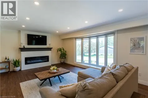 272 Alma Lane Ancaster ON L9G 2T5