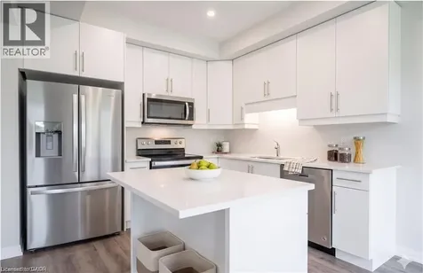 4552 Portage Road Niagara Falls ON L2E 6A8