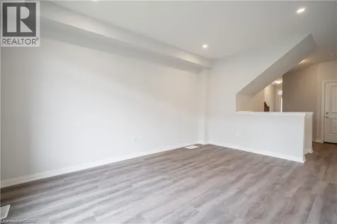 4552 Portage Road Niagara Falls ON L2E 6A8