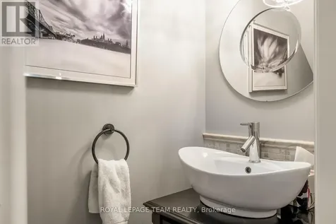 150 Guigues Avenue Ottawa ON K1N 5H9