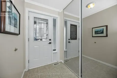 4 Almond Lane Ottawa ON K2L 3T2