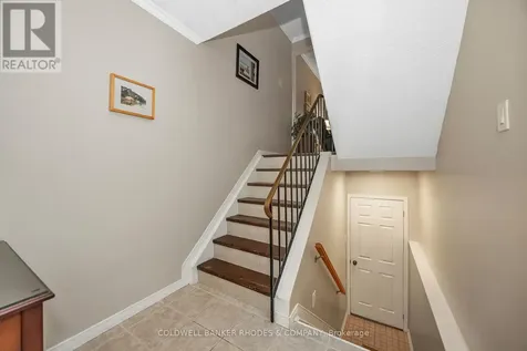 4 Almond Lane Ottawa ON K2L 3T2