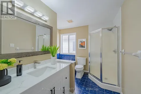 1213 Clyde Avenue Ottawa ON K2C 1Y3