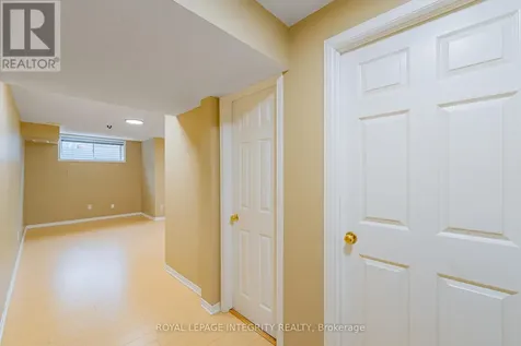1213 Clyde Avenue Ottawa ON K2C 1Y3