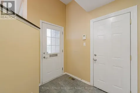1213 Clyde Avenue Ottawa ON K2C 1Y3