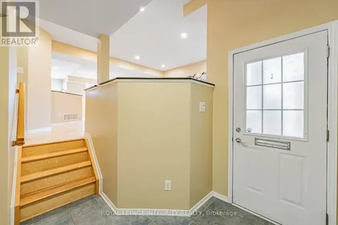 1213 Clyde Avenue Ottawa ON K2C 1Y3