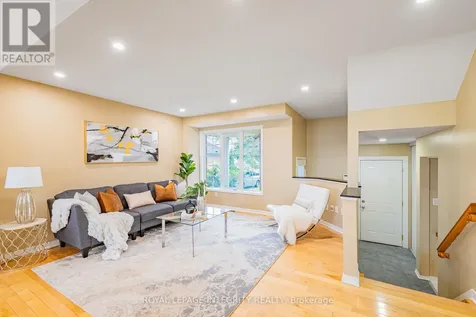 1213 Clyde Avenue Ottawa ON K2C 1Y3